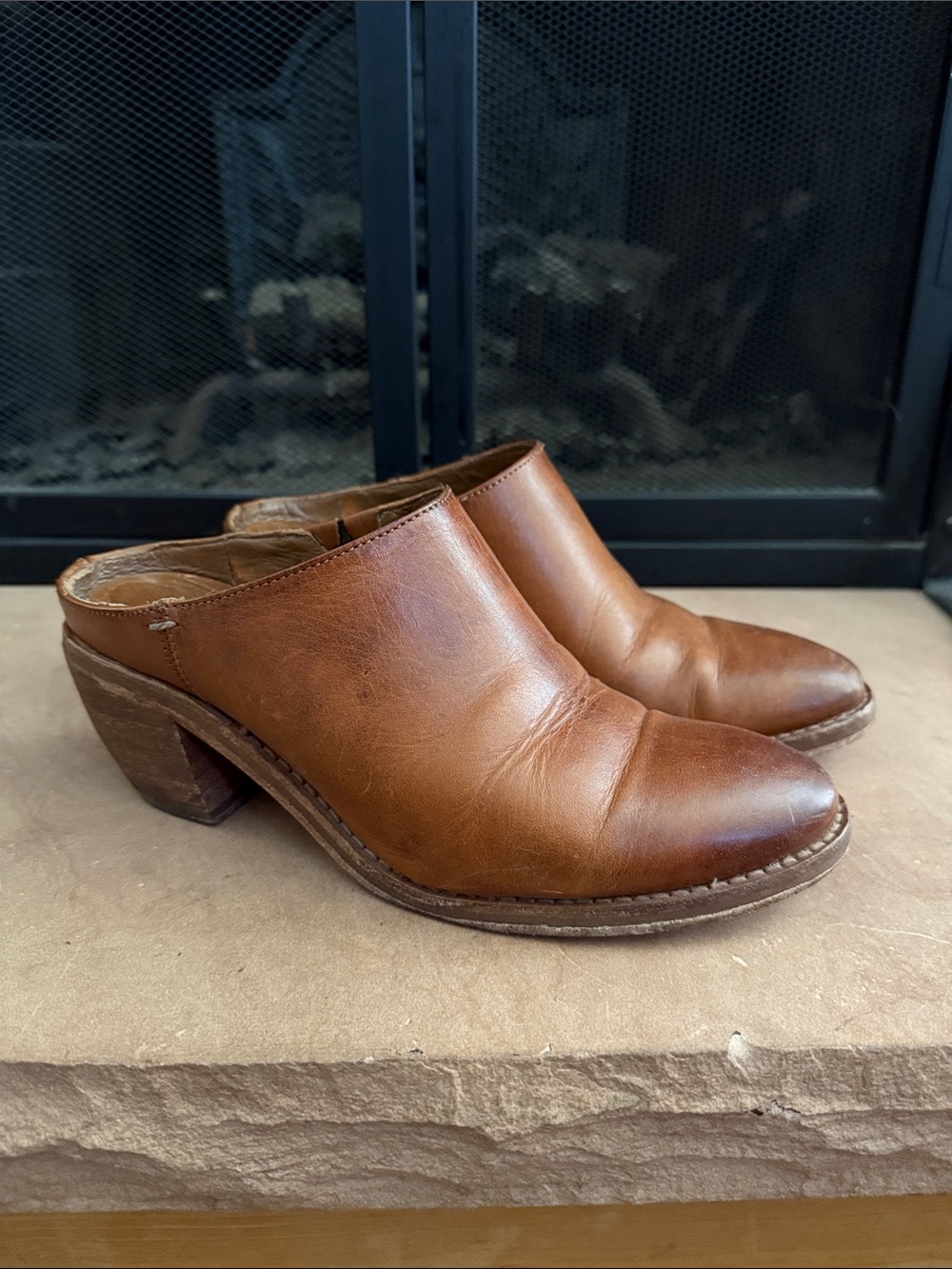 Frye Women's Caramel Rosalia Leather Slip-On Heeled Mules Size 7.5